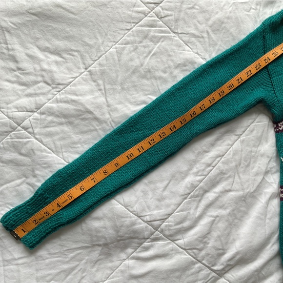 100% Alpaca Wool Teal Sweater - Picture 11 of 15